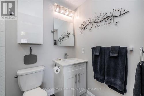 202 - 720 Yonge Street, Barrie, ON - Indoor Photo Showing Bathroom