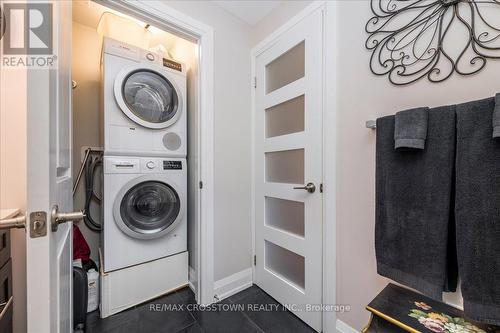 202 - 720 Yonge Street, Barrie, ON - Indoor Photo Showing Laundry Room