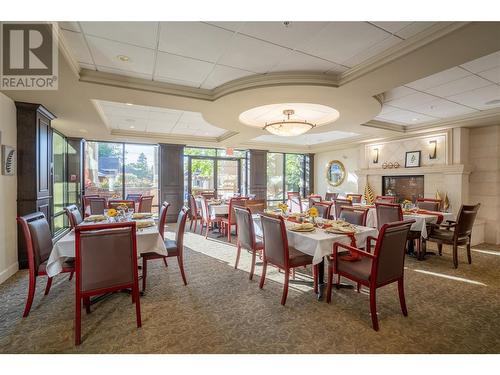 4433 Gordon Drive Unit# 208, Kelowna, BC - Indoor Photo Showing Dining Room