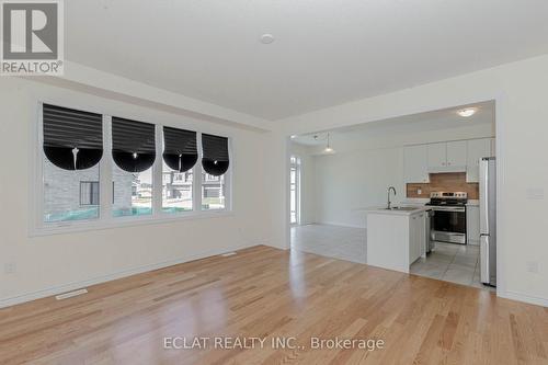 5 Buttercream Avenue, Thorold, ON - Indoor Photo Showing Kitchen