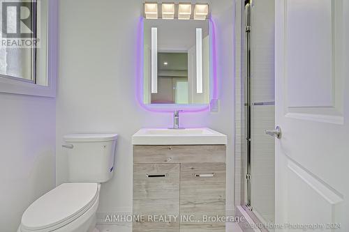 179 Oxford Street, Richmond Hill, ON - Indoor Photo Showing Bathroom