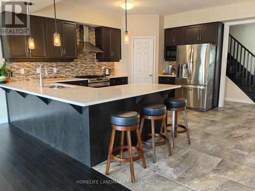 7 Dudley Drive, Guelph, ON - Indoor Photo Showing Kitchen With Upgraded Kitchen