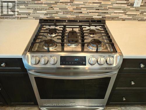 7 Dudley Drive, Guelph, ON - Indoor Photo Showing Kitchen