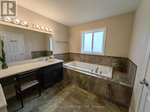 7 Dudley Drive, Guelph, ON - Indoor Photo Showing Bathroom