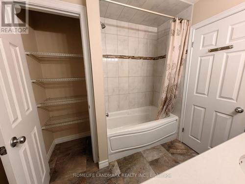 7 Dudley Drive, Guelph, ON - Indoor Photo Showing Bathroom