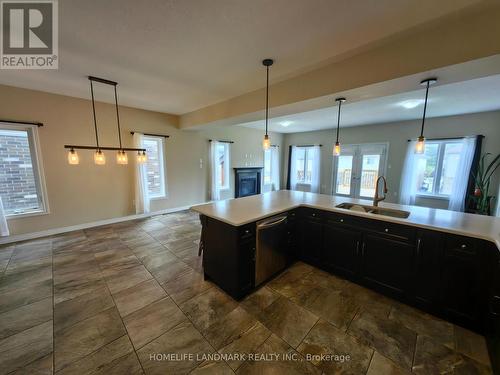 7 Dudley Drive, Guelph, ON - Indoor Photo Showing Kitchen With Double Sink