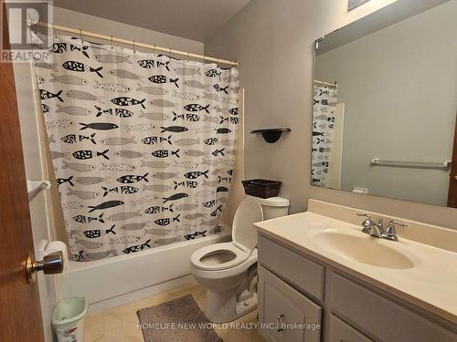 64 Brimley Court, Belleville, ON - Indoor Photo Showing Bathroom