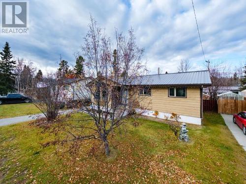 60 Klondike Road, Whitehorse, YT - Outdoor