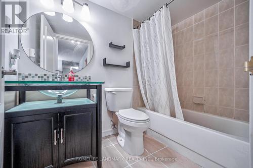 1907 - 115 Hillcrest Avenue, Mississauga, ON - Indoor Photo Showing Bathroom