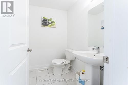 42 Marlene Johnston Drive, East Gwillimbury, ON - Indoor Photo Showing Bathroom