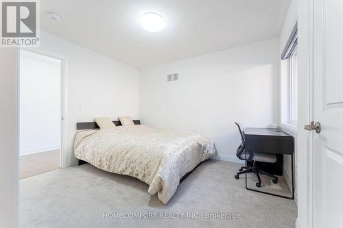 42 Marlene Johnston Drive, East Gwillimbury, ON - Indoor Photo Showing Bedroom