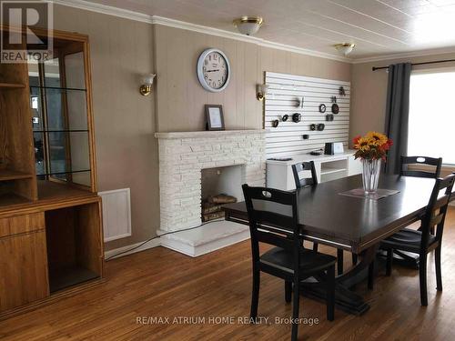 1680 Victoria Street W, Whitby, ON - Indoor Photo Showing Dining Room