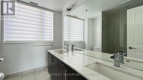 Th1 - 205 Bonis Avenue, Toronto, ON - Indoor Photo Showing Bathroom