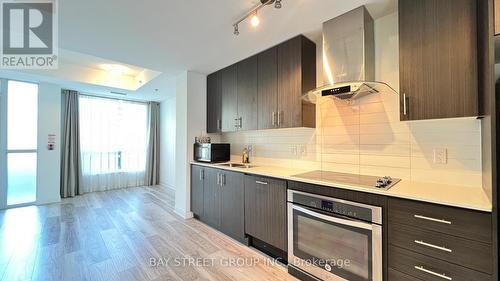 Th1 - 205 Bonis Avenue, Toronto, ON - Indoor Photo Showing Kitchen With Double Sink With Upgraded Kitchen