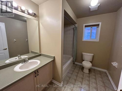 5647 Kellandy Run, Mississauga, ON - Indoor Photo Showing Bathroom