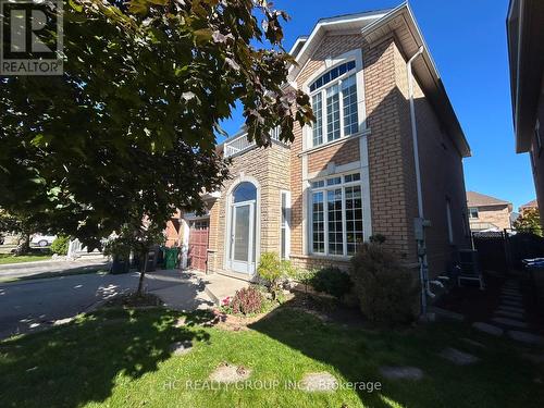 5647 Kellandy Run, Mississauga, ON - Outdoor