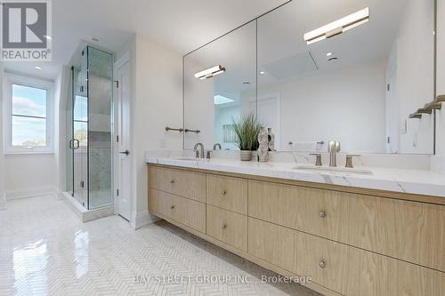 370 Briar Hill Avenue, Toronto, ON - Indoor Photo Showing Bathroom