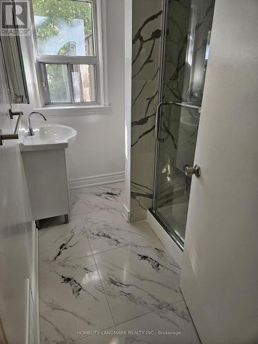 21 Highland Park Boulevard, Markham, ON - Indoor Photo Showing Bathroom