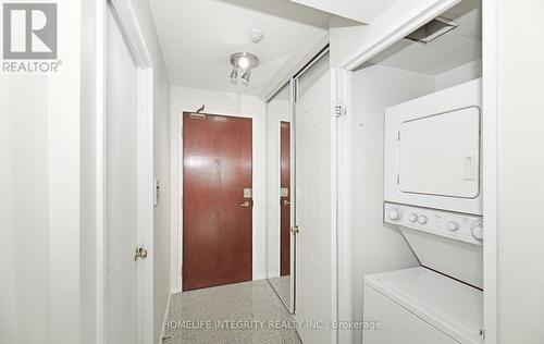 701 - 750 Bay Street, Toronto, ON - Indoor Photo Showing Laundry Room