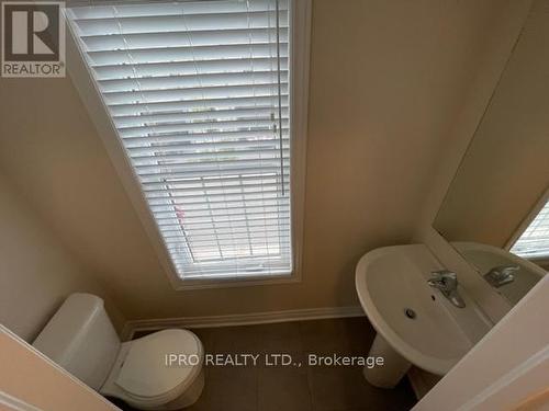 96 - 2280 Baronwood Drive N, Oakville, ON - Indoor Photo Showing Bathroom