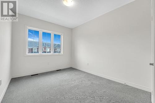 19 Lidstone Street, Cambridge, ON - Indoor Photo Showing Other Room