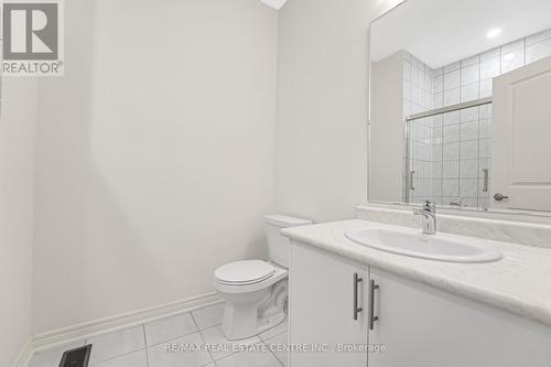 19 Lidstone Street, Cambridge, ON - Indoor Photo Showing Bathroom