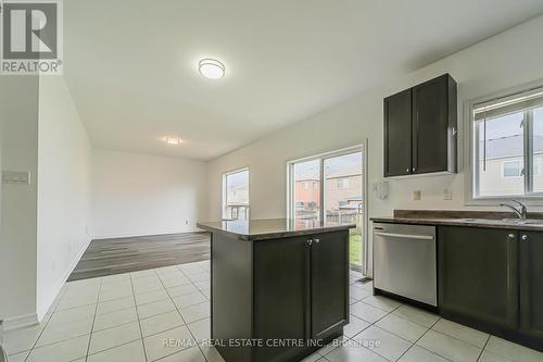 808 O'Reilly Crescent, Shelburne, ON - Indoor Photo Showing Kitchen