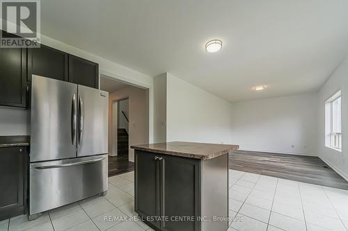 808 O'Reilly Crescent, Shelburne, ON - Indoor Photo Showing Kitchen