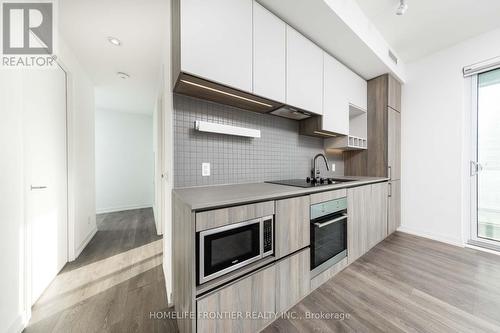 2012 - 950 Portage Parkway, Vaughan, ON - Indoor Photo Showing Kitchen