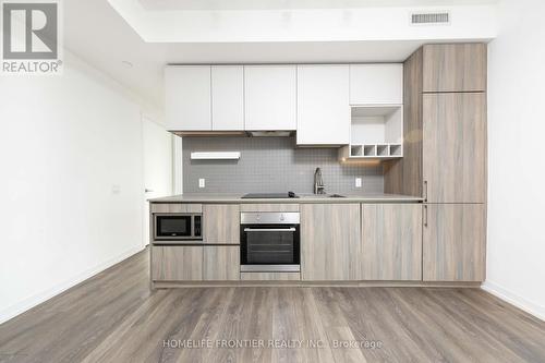 2012 - 950 Portage Parkway, Vaughan, ON - Indoor Photo Showing Kitchen