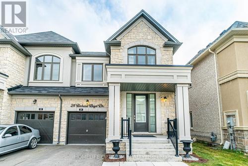 24 Richard Boyd Drive, East Gwillimbury, ON - Outdoor With Facade