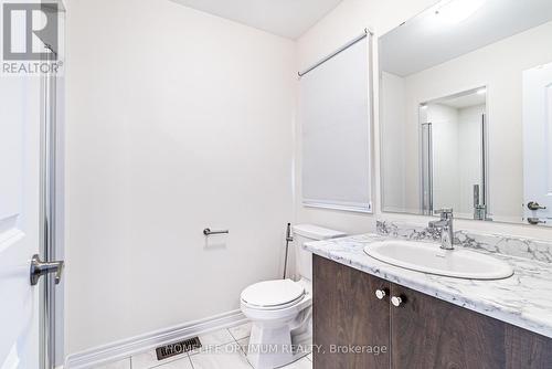 24 Richard Boyd Drive, East Gwillimbury, ON - Indoor Photo Showing Bathroom