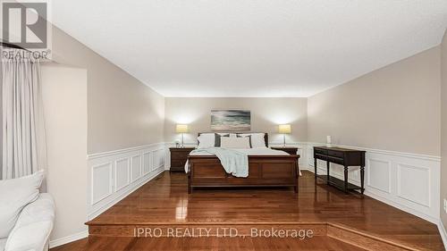 16 Grand Oaks Court, Brampton, ON - Indoor