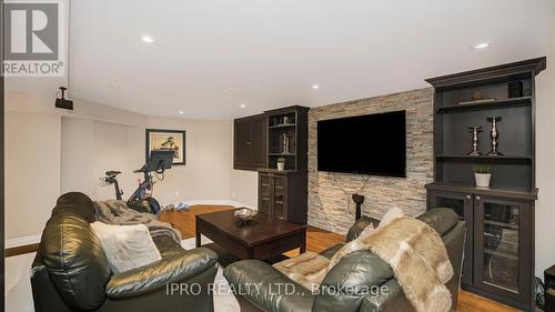 16 Grand Oaks Court, Brampton, ON - Indoor With Fireplace