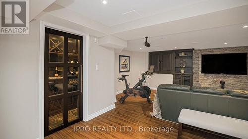 16 Grand Oaks Court, Brampton, ON - Indoor