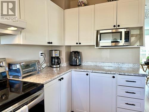 178 Ivy Street, Prince George, BC - Indoor Photo Showing Kitchen