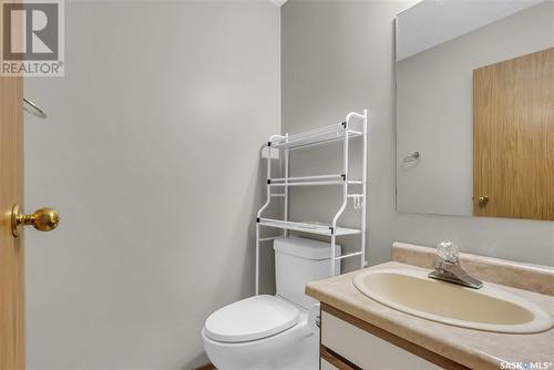 1640A Central Avenue, Saskatoon, SK - Indoor Photo Showing Bathroom