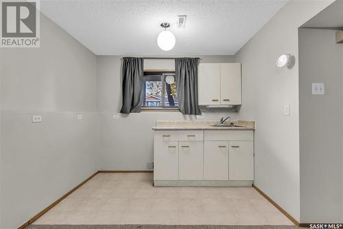 1640A Central Avenue, Saskatoon, SK - Indoor