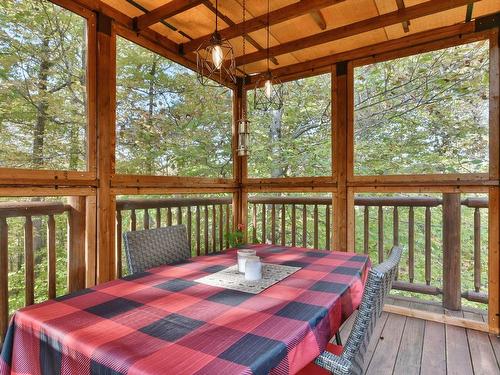 VÃ©randa - 732 Ch. De Kilkenny, Saint-Hippolyte, QC -  With Deck Patio Veranda With Exterior