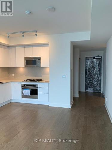 4009 - 20 Lombard Street, Toronto, ON - Indoor Photo Showing Kitchen