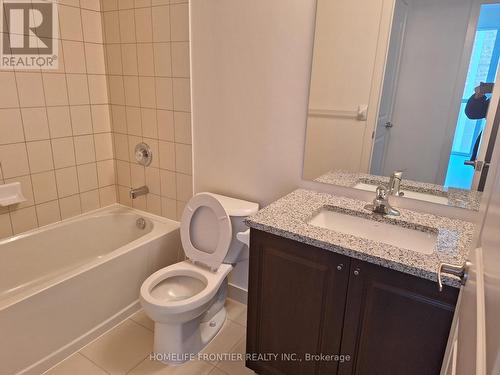 718 - 4955 Yonge Street, Toronto, ON - Indoor Photo Showing Bathroom