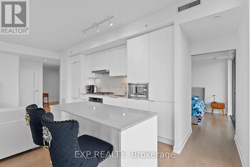 4011 - 20 Lombard Street, Toronto, ON - Indoor