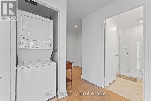 4011 - 20 Lombard Street, Toronto, ON - Indoor Photo Showing Laundry Room