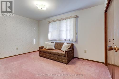 26 May Avenue, East Gwillimbury, ON - Indoor Photo Showing Other Room