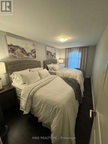 138 Ulster Street, Lasalle, ON - Indoor Photo Showing Bedroom