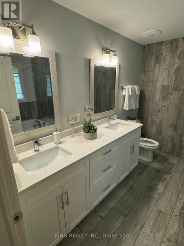 138 Ulster Street, Lasalle, ON - Indoor Photo Showing Bathroom