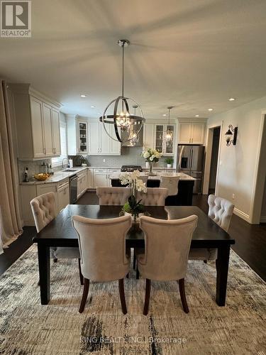 138 Ulster Street, Lasalle, ON - Indoor Photo Showing Dining Room