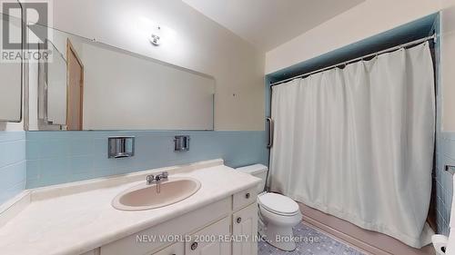 12 Blaney Crescent, Toronto, ON - Indoor Photo Showing Bathroom