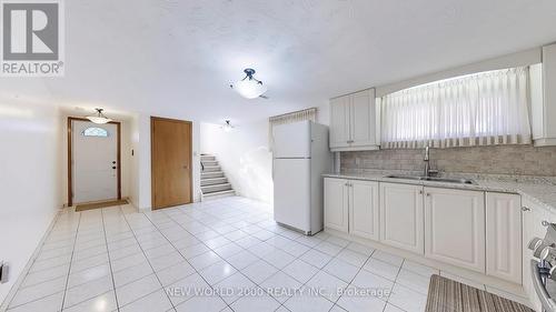 12 Blaney Crescent, Toronto, ON - Indoor Photo Showing Kitchen