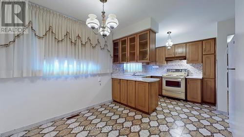 12 Blaney Crescent, Toronto, ON - Indoor Photo Showing Kitchen